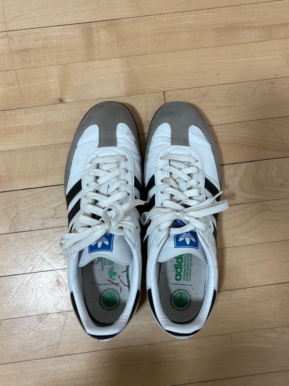 Adidas Men’s White and Gray Samba Classic Sneakers size 10.5 - Picture 1 of 2